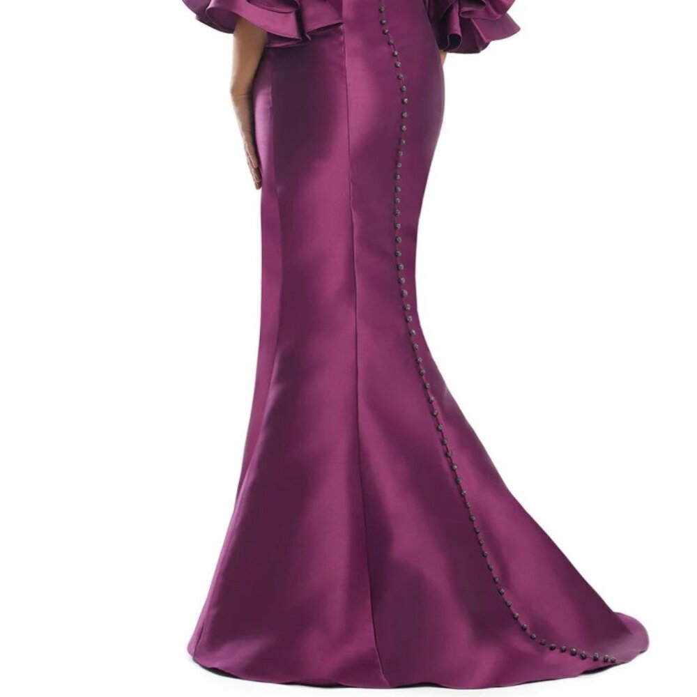 Chic Off-Shoulder Pink Gown - Picture 4 of 6